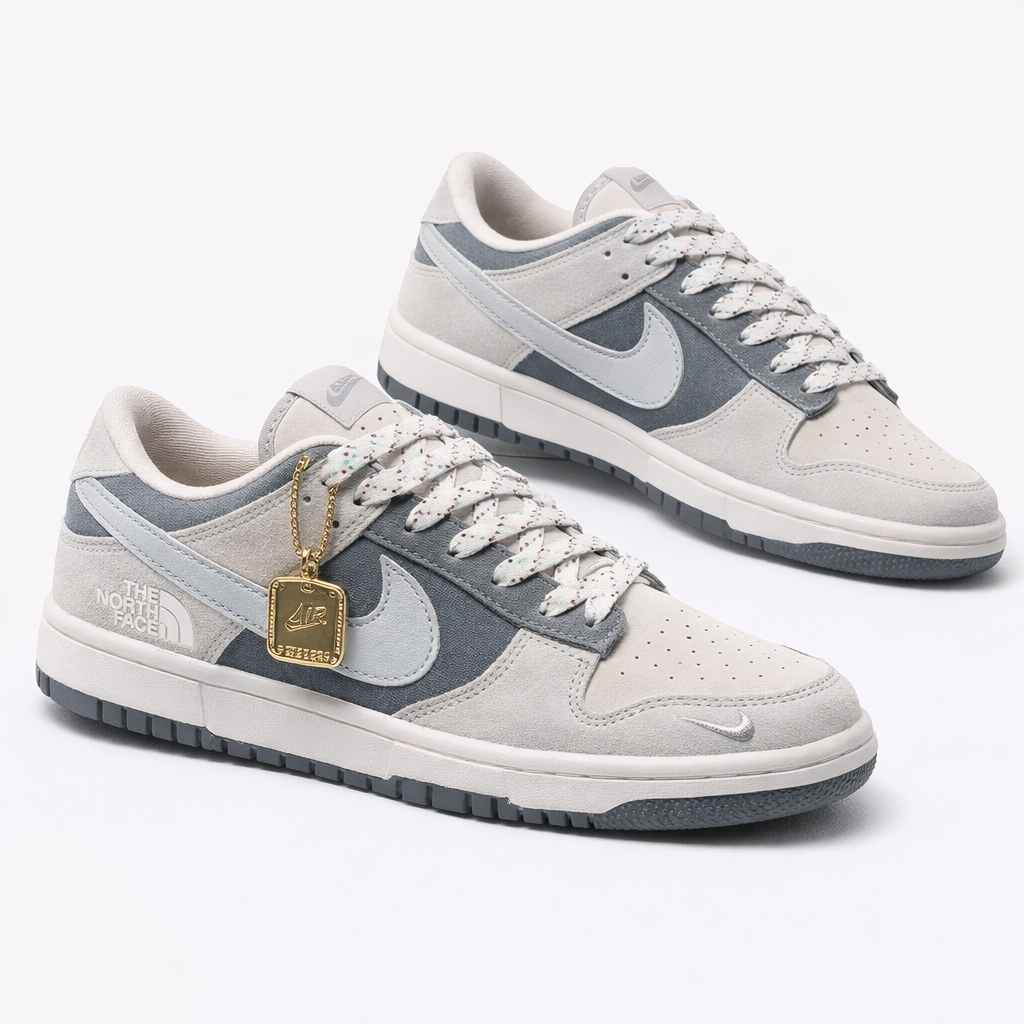 Nike Dunk Low - Colab. The North Face